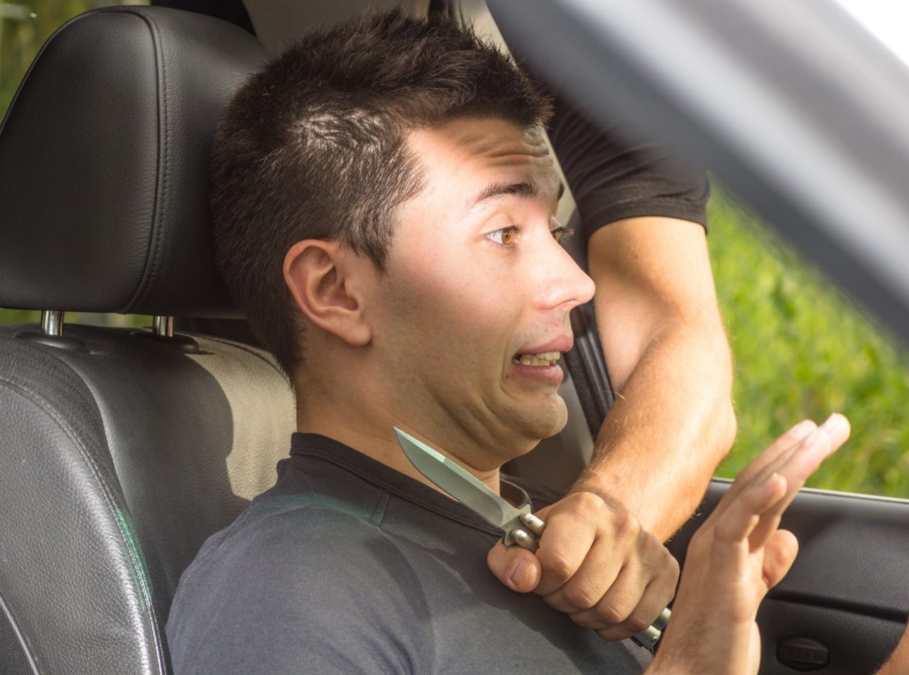 3 suspects are in police custody after a car jacking incident in Miami Gardens.