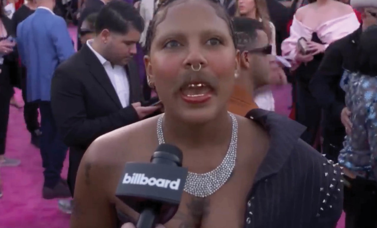 Tokischa hablando por micro