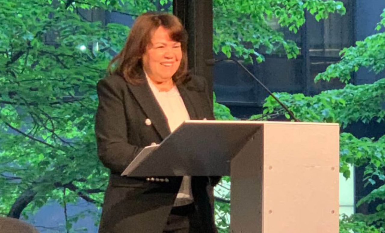 Gloria Constanza addressing Hispanic Marketing Council 2023