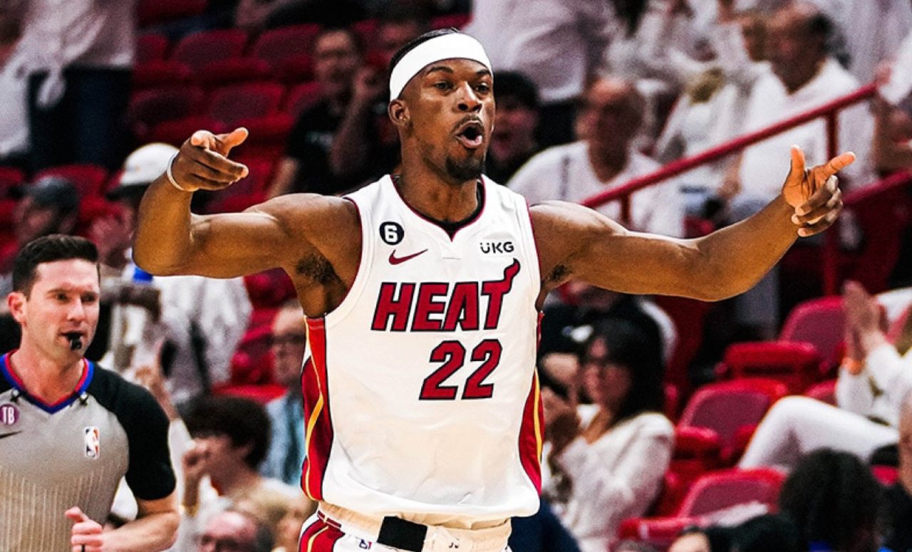 jimmy butler celebrating after scoring