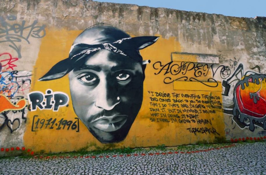Tupac Shakur graffiti
