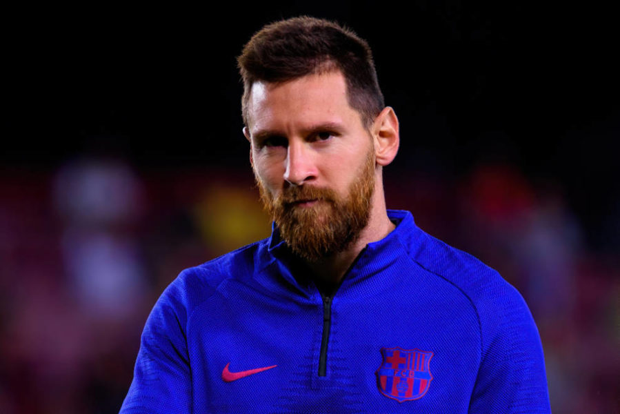 Lionel Messi posing for picture