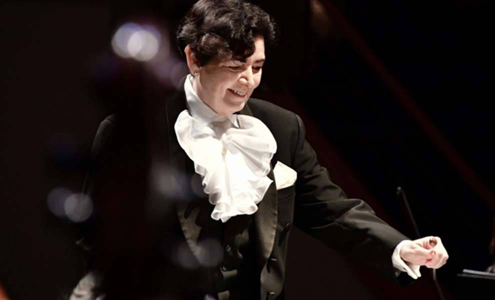 Sebrina Alfonso sonriendo