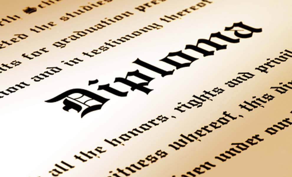 un primer plano de un diploma