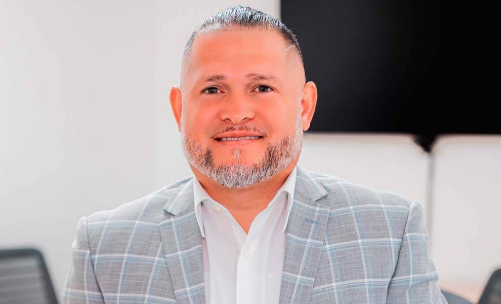 Mr. J Martinez, CEO of Hope for Miami talks about the MenUp program.