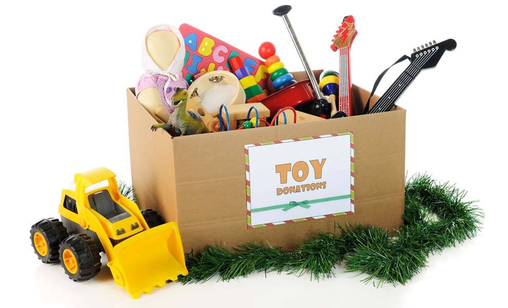 A donation box with toys for Christmas.